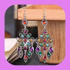 New Exquisite Beautiful Bohemian Chandelier Retro Earrings

Multi Colored